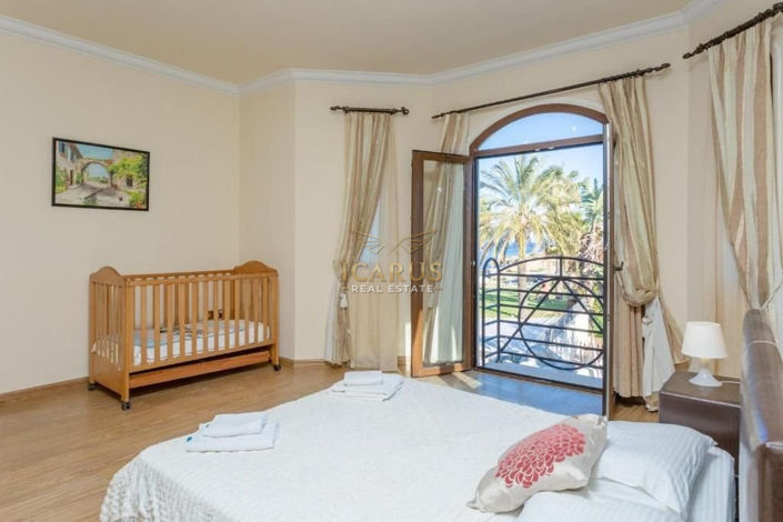 Image No.33-4 Bed House for sale