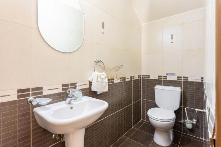 Image No.12-3 Bed House for sale