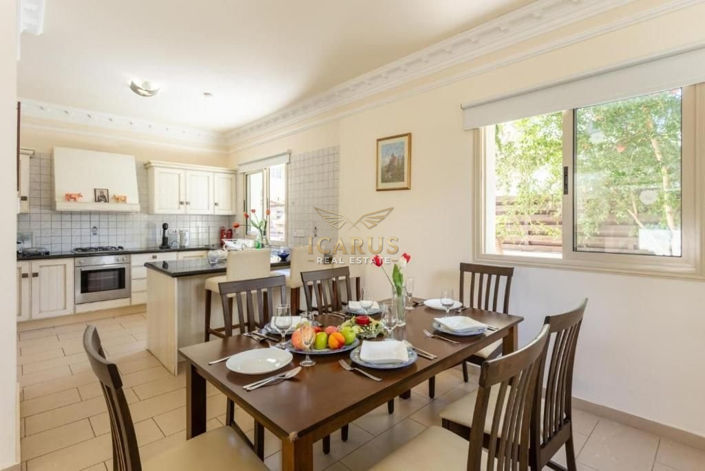 Image No.3-3 Bed House for sale