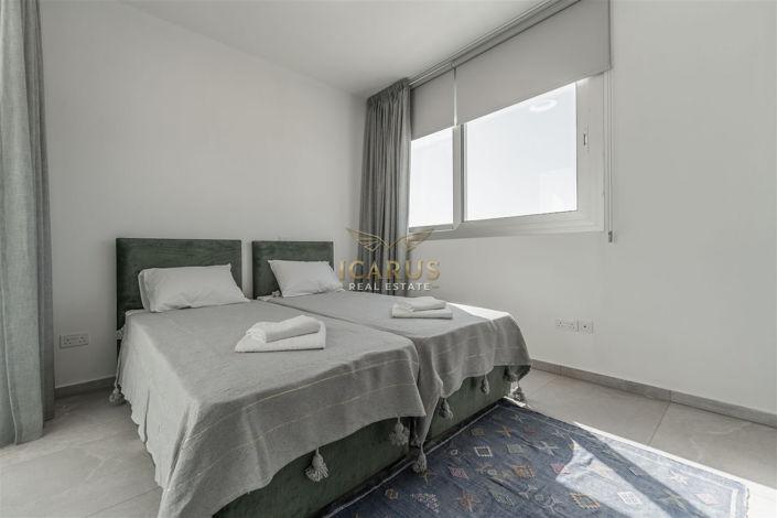 Image No.14-4 Bed House for sale