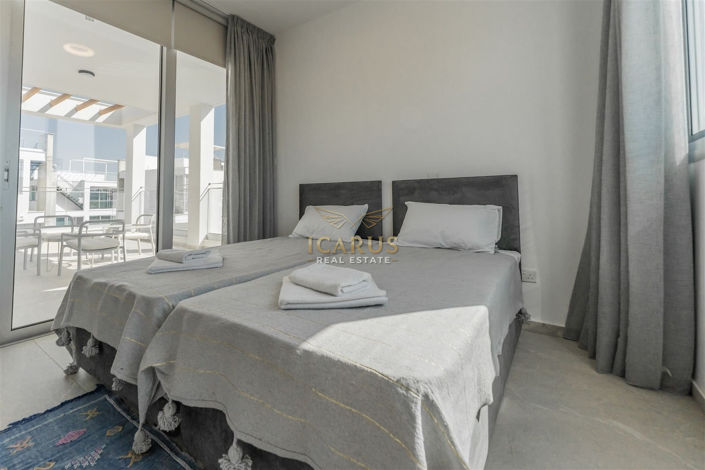 Image No.16-4 Bed House for sale