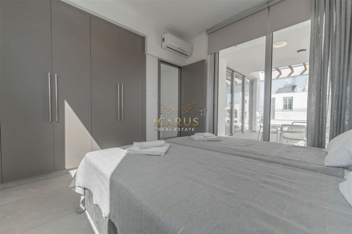 Image No.17-4 Bed House for sale