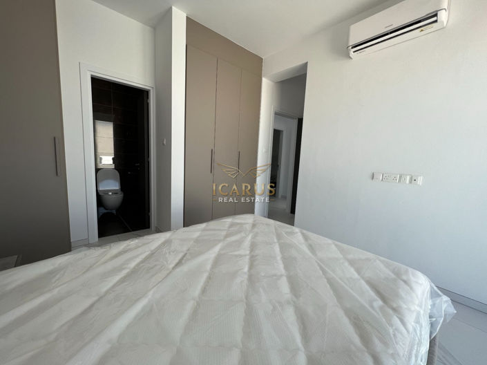 Image No.10-3 Bed House for sale