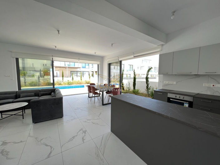 Image No.5-3 Bed House for sale