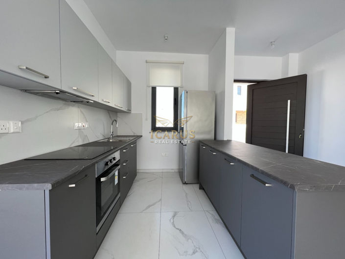 Image No.6-3 Bed House for sale