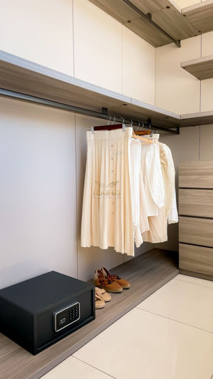 Image No.10-3 Bed House for sale