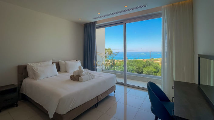 Image No.7-3 Bed House for sale