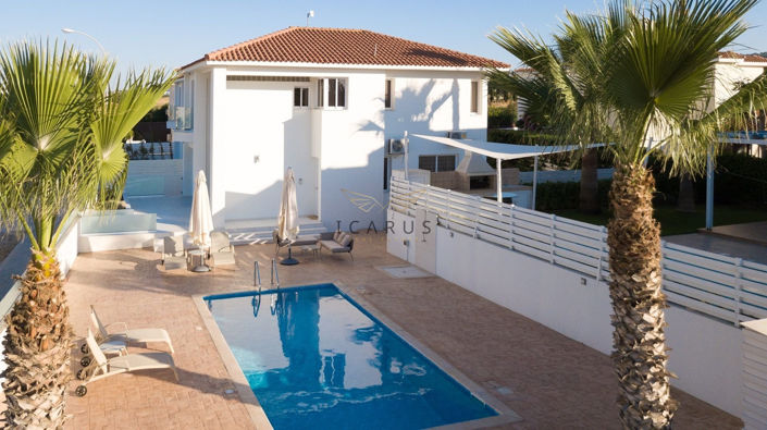 Image No.1-3 Bed House for sale