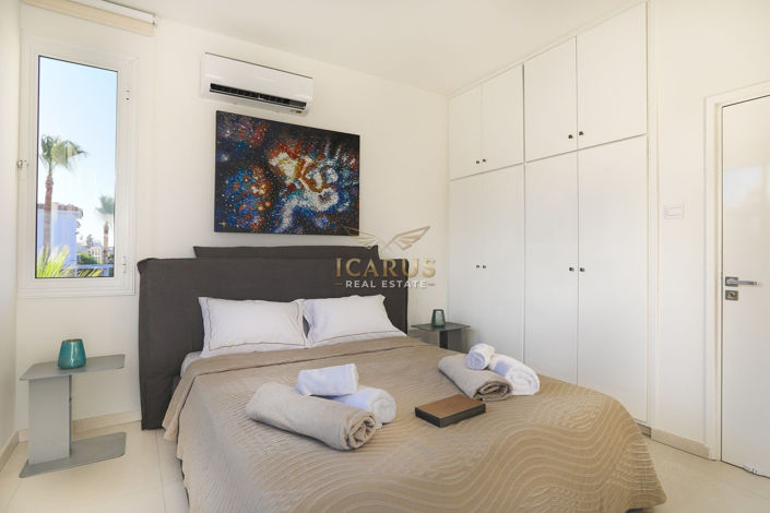 Image No.20-3 Bed House for sale