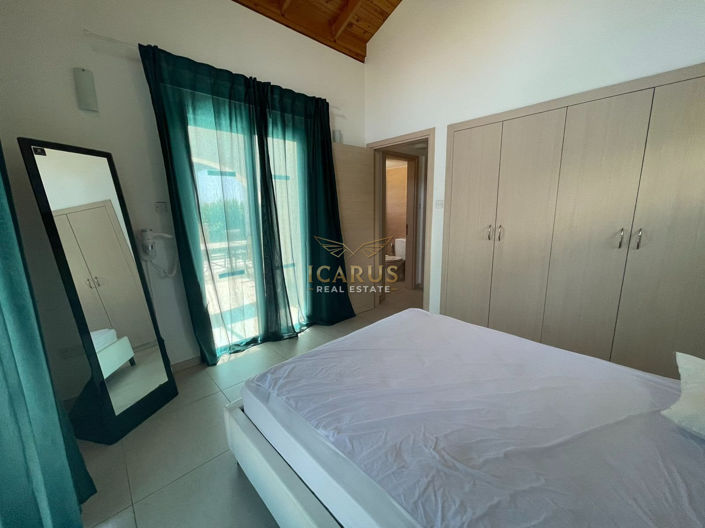 Image No.19-2 Bed House for sale