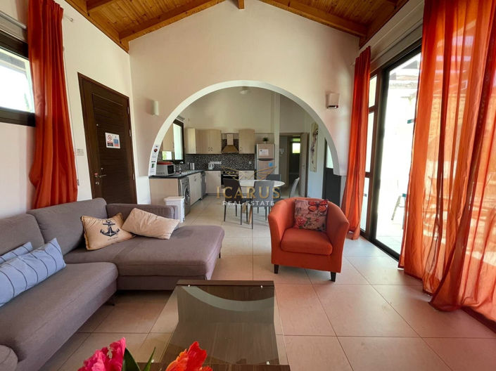 Image No.3-2 Bed House for sale