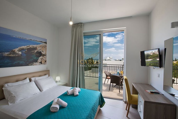 Image No.12-4 Bed House for sale