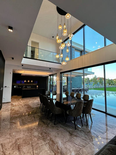 Image No.16-5 Bed House for sale