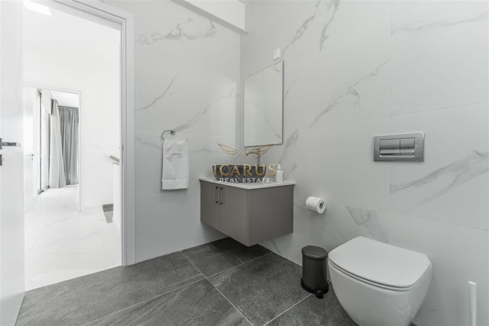 Image No.22-5 Bed House for sale