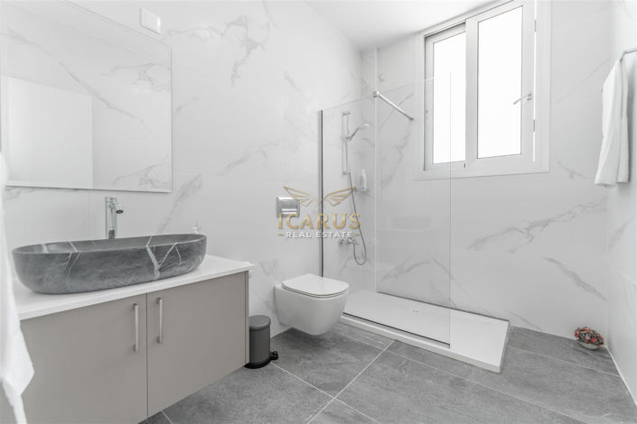 Image No.23-5 Bed House for sale