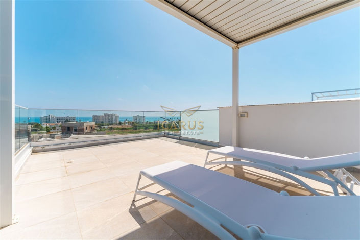 Image No.28-5 Bed House for sale