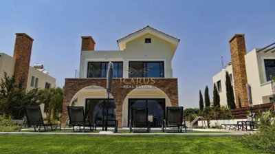 1 - Ayia Thekla, Maison