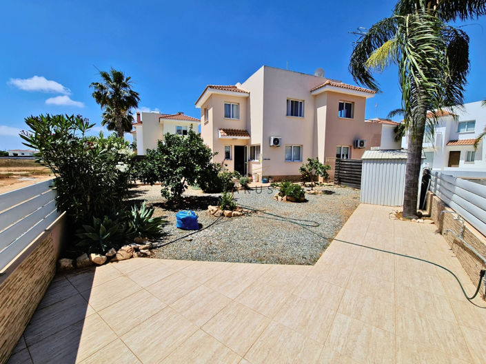 Image No.13-3 Bed House for sale