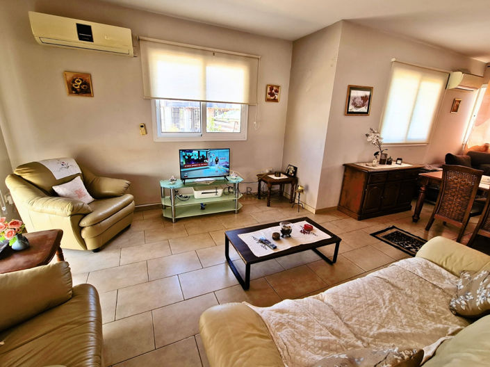 Image No.8-3 Bed House for sale