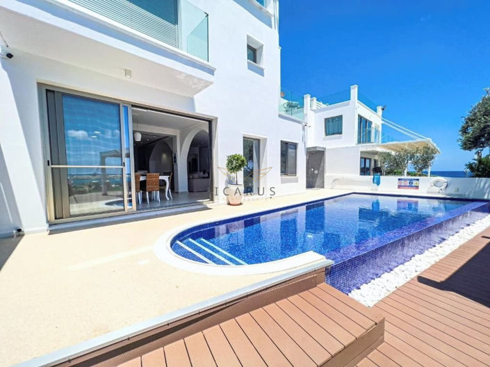Image No.1-5 Bed House for sale