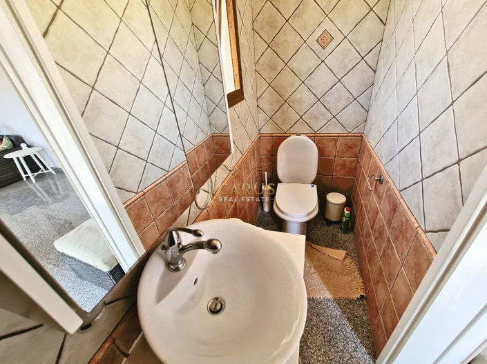 Image No.10-3 Bed House for sale