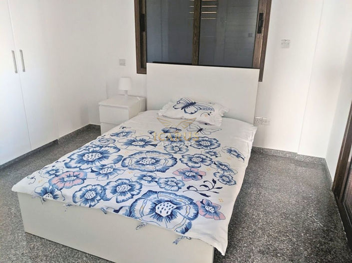 Image No.12-3 Bed House for sale