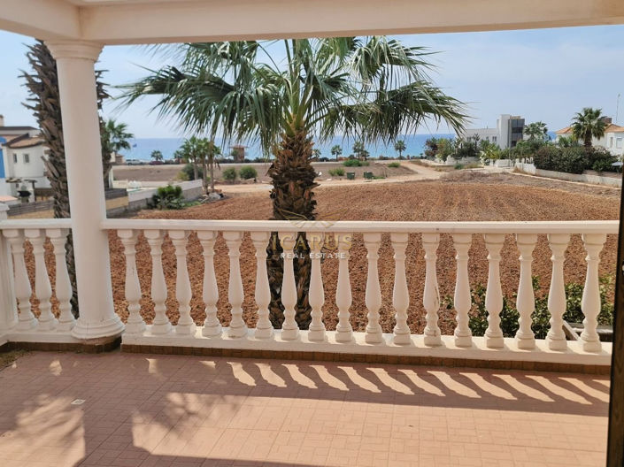 Image No.19-3 Bed House for sale