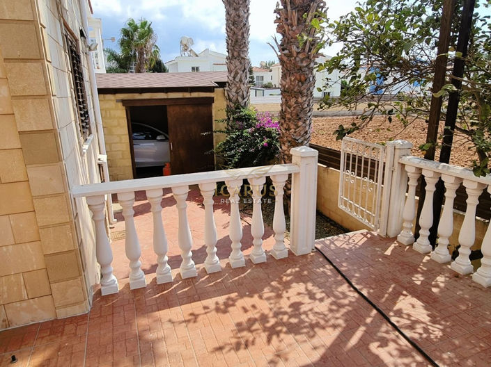 Image No.21-3 Bed House for sale