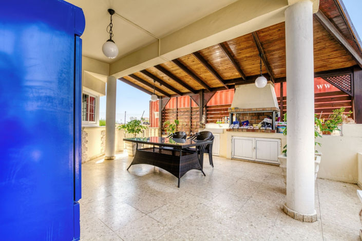 Image No.17-4 Bed House for sale