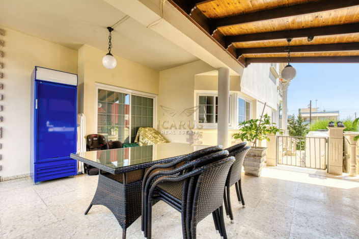 Image No.18-4 Bed House for sale