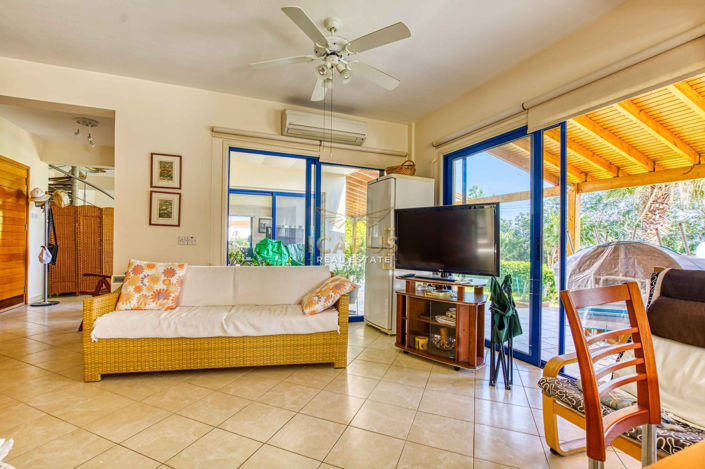 Image No.14-6 Bed House for sale