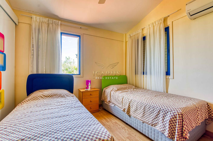 Image No.29-6 Bed House for sale