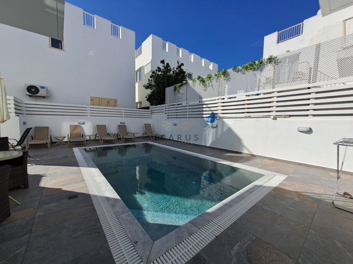 Image No.1-3 Bed House for sale