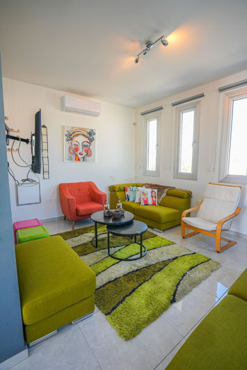 Image No.1-2 Bed House for sale