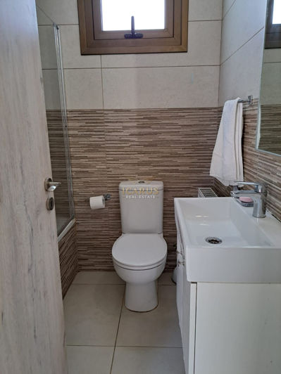 Image No.21-Maison de 4 chambres à vendre à Protaras