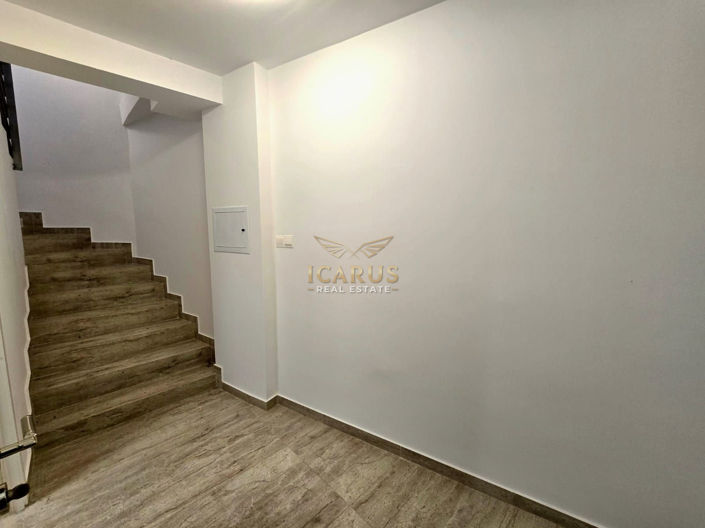 Image No.13-5 Bed House for sale