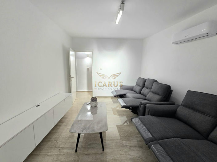 Image No.16-5 Bed House for sale