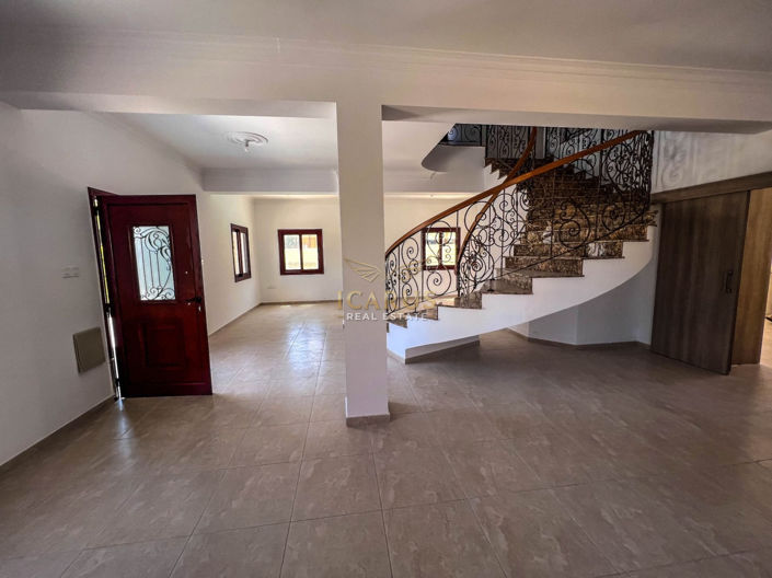 Image No.11-4 Bed House for sale