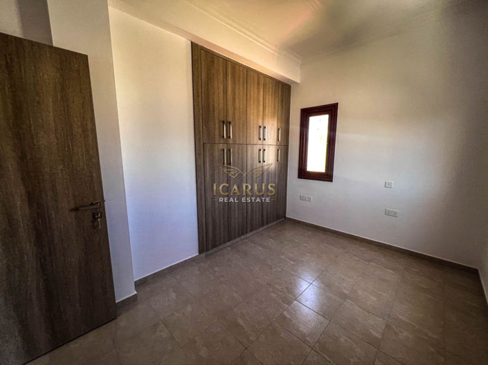 Image No.23-4 Bed House for sale