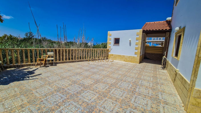 Image No.6-4 Bed House for sale