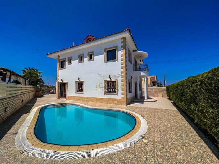 Image No.8-4 Bed House for sale