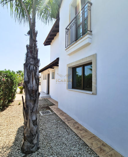 Image No.8-3 Bed House for sale