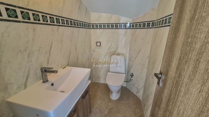 Image No.13-4 Bed House for sale