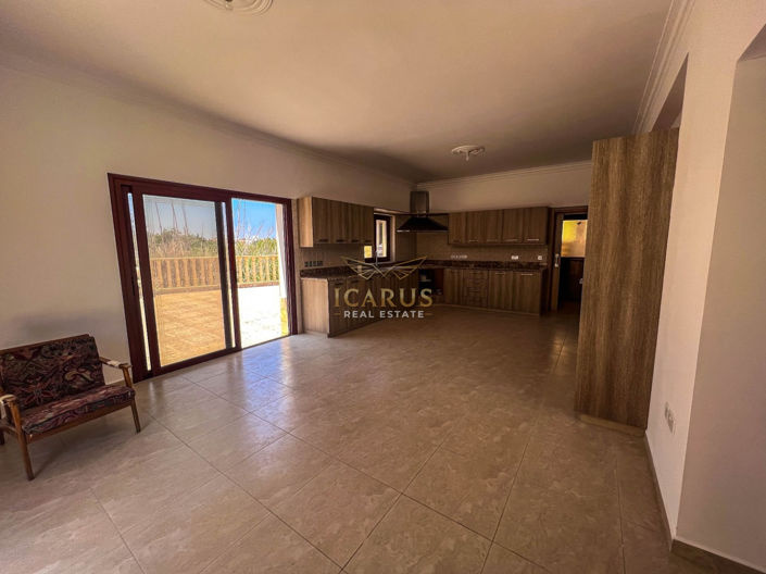 Image No.14-4 Bed House for sale