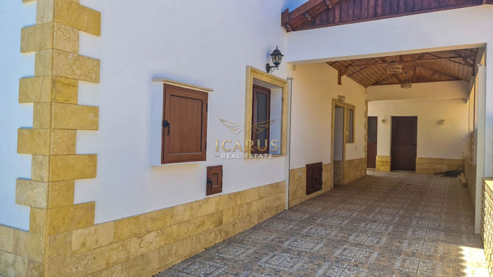 Image No.5-4 Bed House for sale