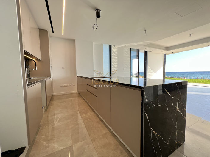 Image No.16-4 Bed House for sale