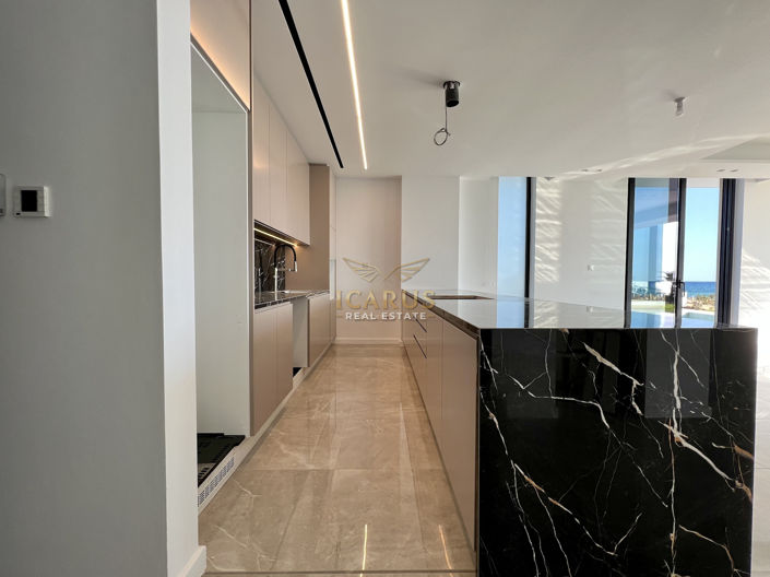 Image No.17-4 Bed House for sale