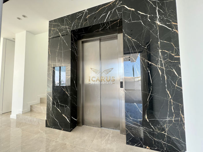 Image No.18-4 Bed House for sale