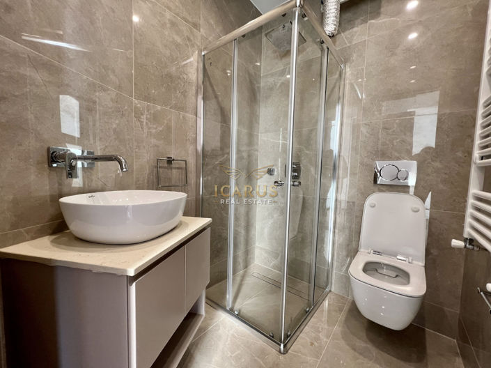 Image No.22-4 Bed House for sale