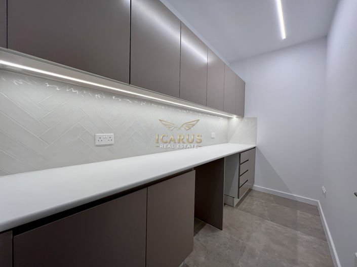 Image No.35-4 Bed House for sale